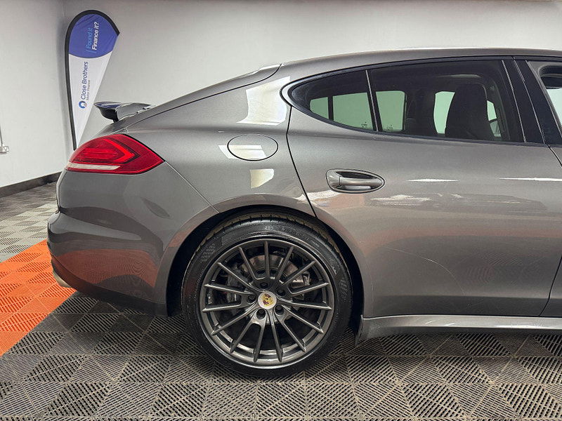 Porsche Panamera 3.0D V6 TiptronicS Euro 5 (s/s) 5dr 5dr Automatic 2024