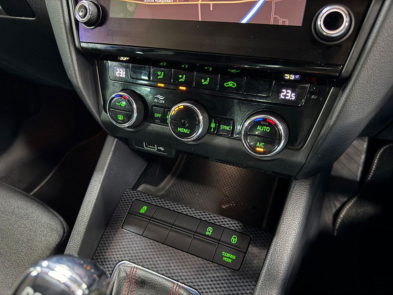 Skoda Octavia 2.0 TDI vRS DSG 4WD Euro 6 (s/s) 5dr 5dr Automatic 2026