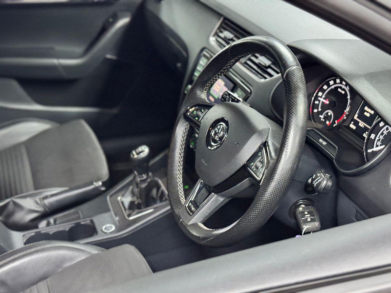 Skoda Octavia 2.0 TDI vRS Euro 5 (s/s) 5dr 5dr Manual 2025