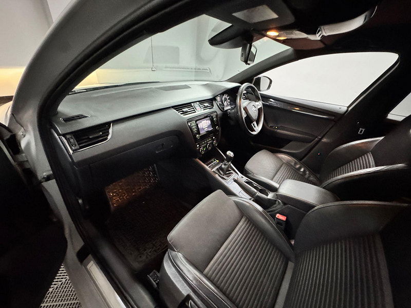 Skoda Octavia 2.0 TDI vRS Euro 5 (s/s) 5dr 5dr Manual 2025