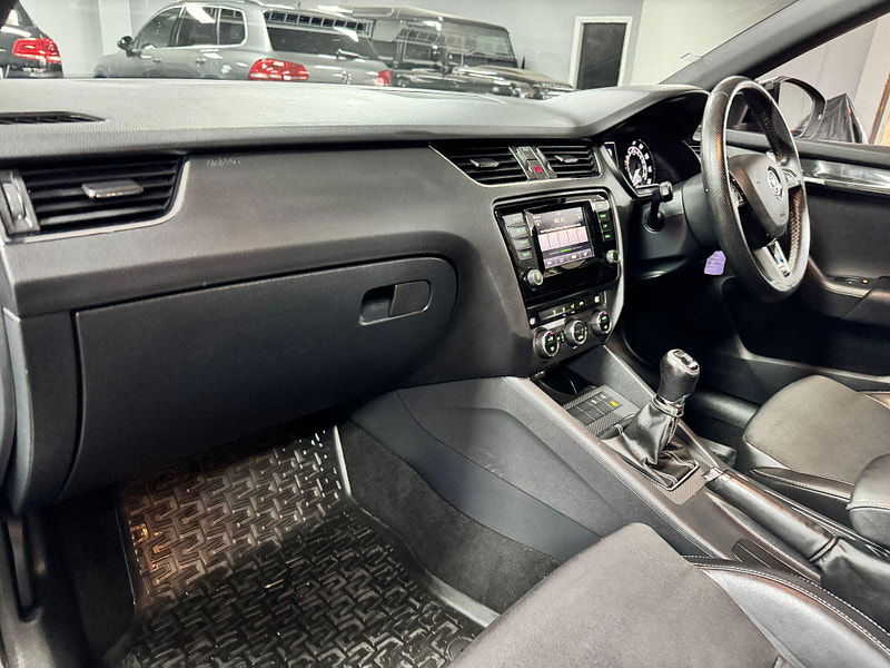 Skoda Octavia 2.0 TDI vRS Euro 5 (s/s) 5dr 5dr Manual 2025