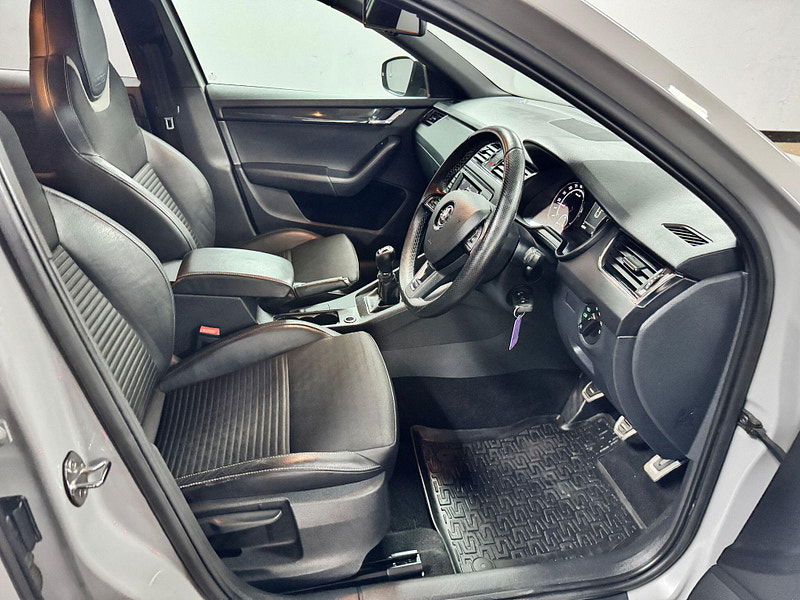 Skoda Octavia 2.0 TDI vRS Euro 5 (s/s) 5dr 5dr Manual 2025