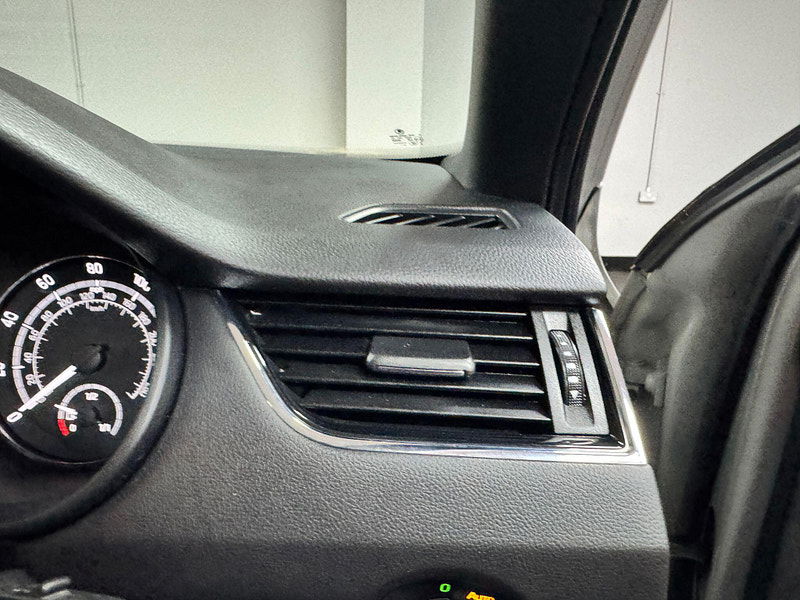 Skoda Octavia 2.0 TDI vRS Euro 5 (s/s) 5dr 5dr Manual 2025