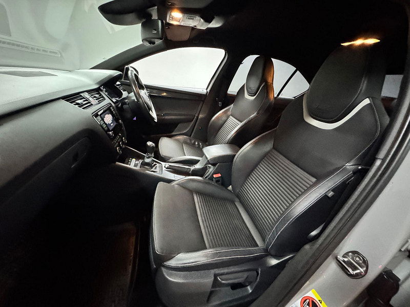 Skoda Octavia 2.0 TDI vRS Euro 5 (s/s) 5dr 5dr Manual 2025