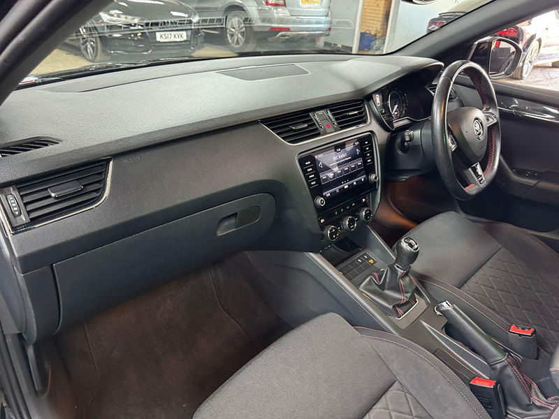 Skoda Octavia 2.0 TDI vRS Euro 6 (s/s) 5dr 5dr Manual 2025
