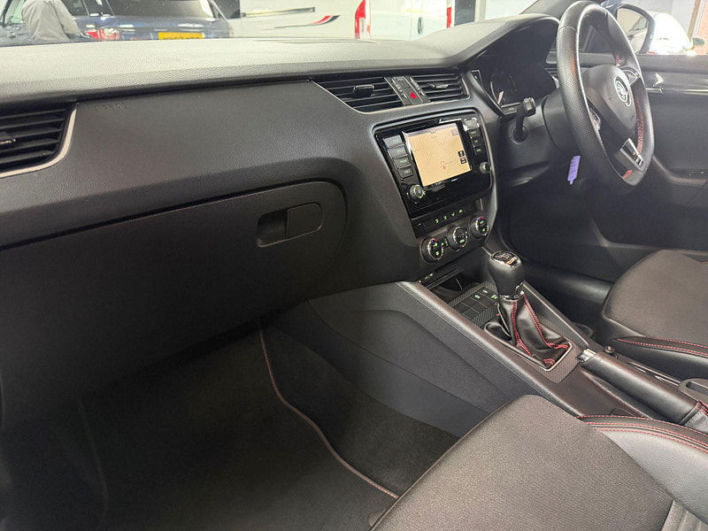 Skoda Octavia 2.0 TDI vRS Euro 6 (s/s) 5dr (SNav) 5dr Manual 2026