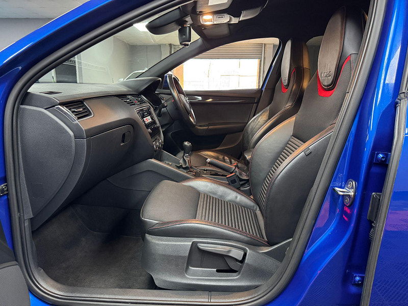 Skoda Octavia 2.0 TDI vRS Hatchback 5dr Diesel Manual Euro 6 (s/s) (184 ps) 5dr Manual 2025