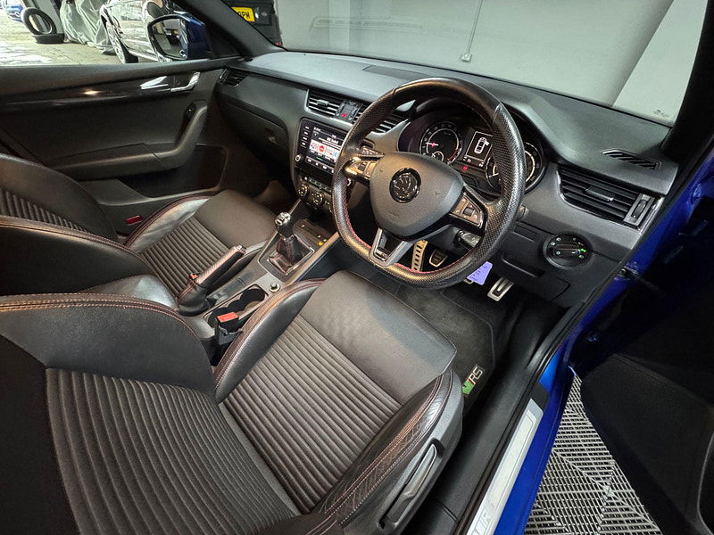 Skoda Octavia 2.0 TDI vRS Hatchback 5dr Diesel Manual Euro 6 (s/s) (184 ps) 5dr Manual 2025