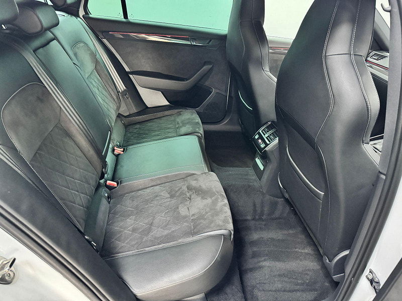 Skoda Superb 2.0 TDI SportLine DSG Auto 6Spd Euro 6 (s/s) 5dr 5dr Automatic 2025