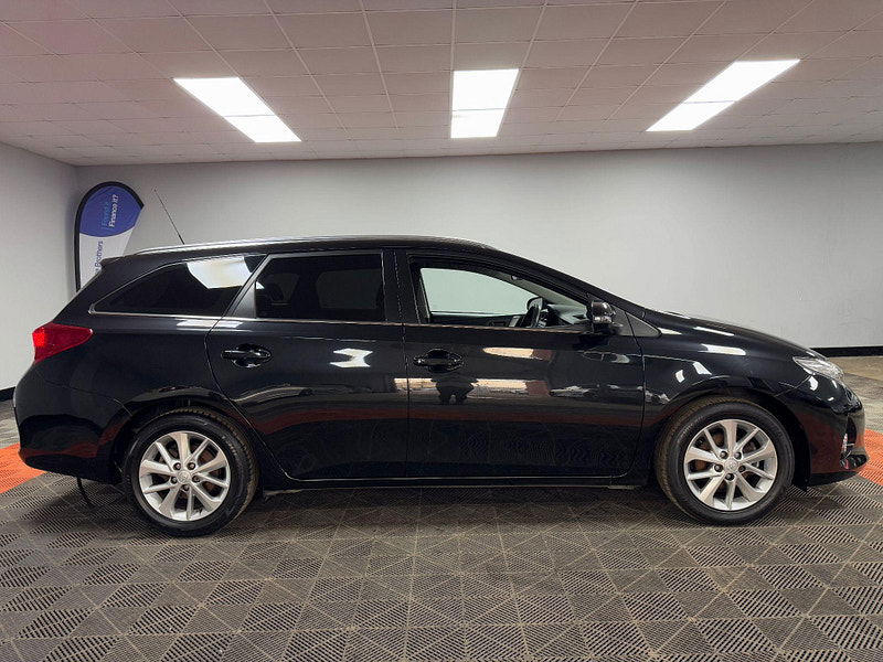 Toyota Auris 1.6 V-Matic Icon Touring Sports Euro 5 5dr 5dr Manual 2024