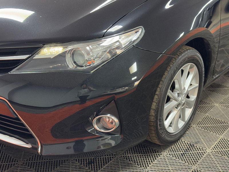 Toyota Auris 1.6 V-Matic Icon Touring Sports Euro 5 5dr 5dr Manual 2024