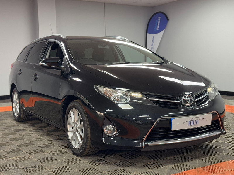 Toyota Auris 1.6 V-Matic Icon Touring Sports Euro 5 5dr 5dr Manual 2024