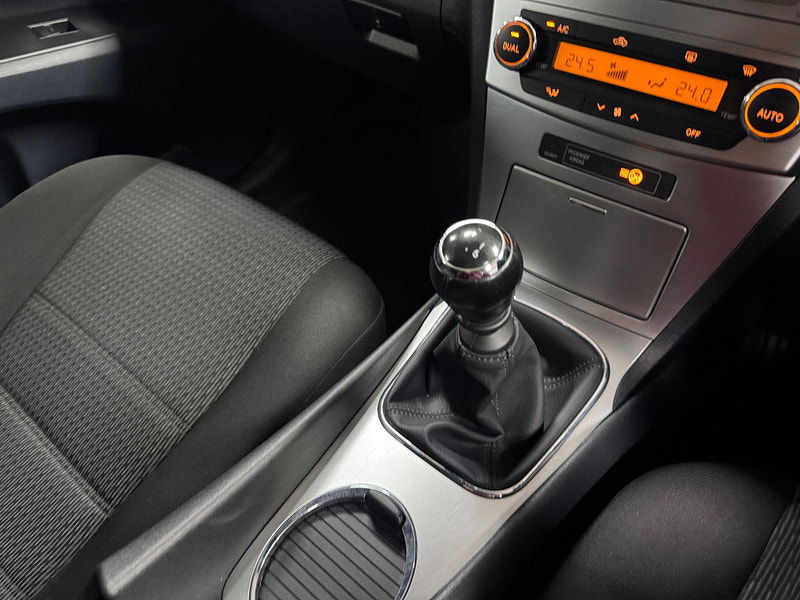 Toyota Avensis 2.0 D-4D TR Tourer Euro 5 5dr 5dr Manual 2026