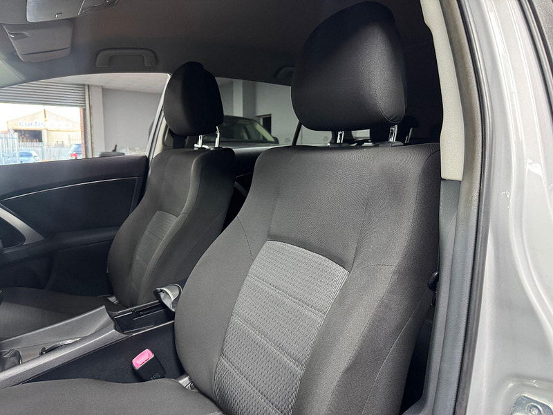 Toyota Avensis 2.0 D-4D TR Tourer Euro 5 5dr 5dr Manual 2026