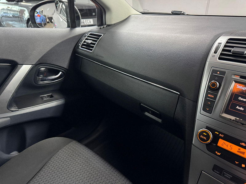 Toyota Avensis 2.0 D-4D TR Tourer Euro 5 5dr 5dr Manual 2026