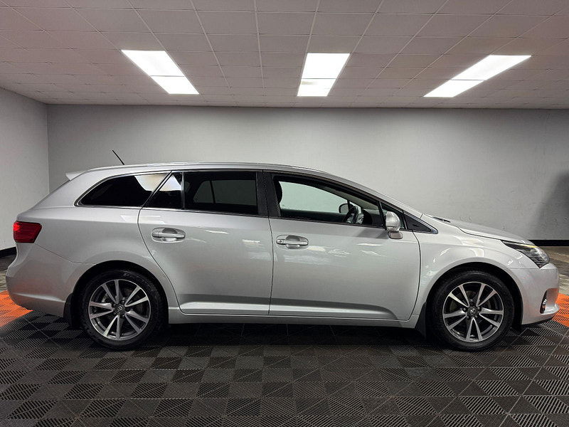Toyota Avensis 2.0 D-4D TR Tourer Euro 5 5dr 5dr Manual 2026