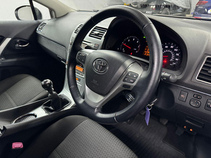 Toyota Avensis 2.0 D-4D TR Tourer Euro 5 5dr 5dr Manual 2026