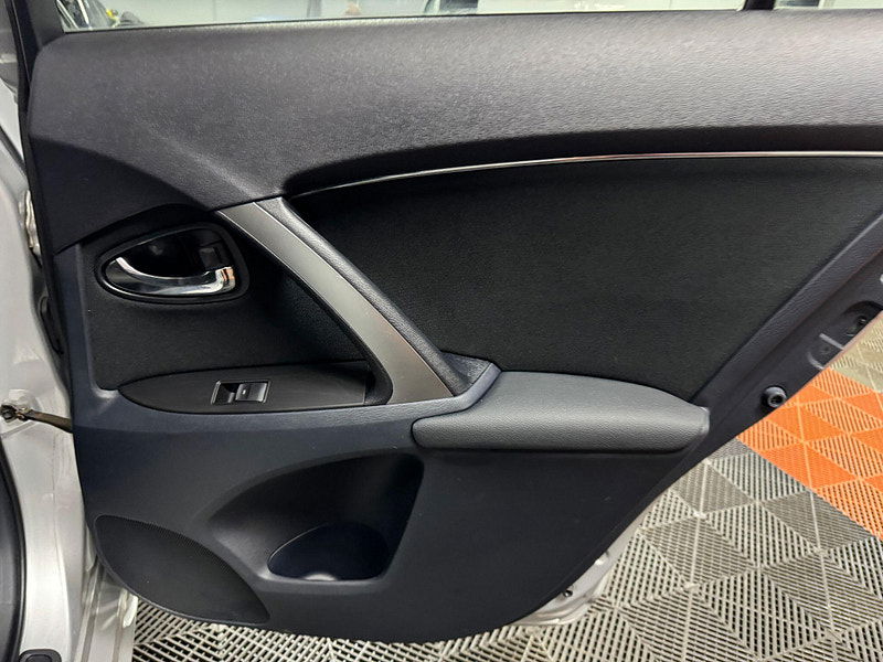 Toyota Avensis 2.0 D-4D TR Tourer Euro 5 5dr 5dr Manual 2026