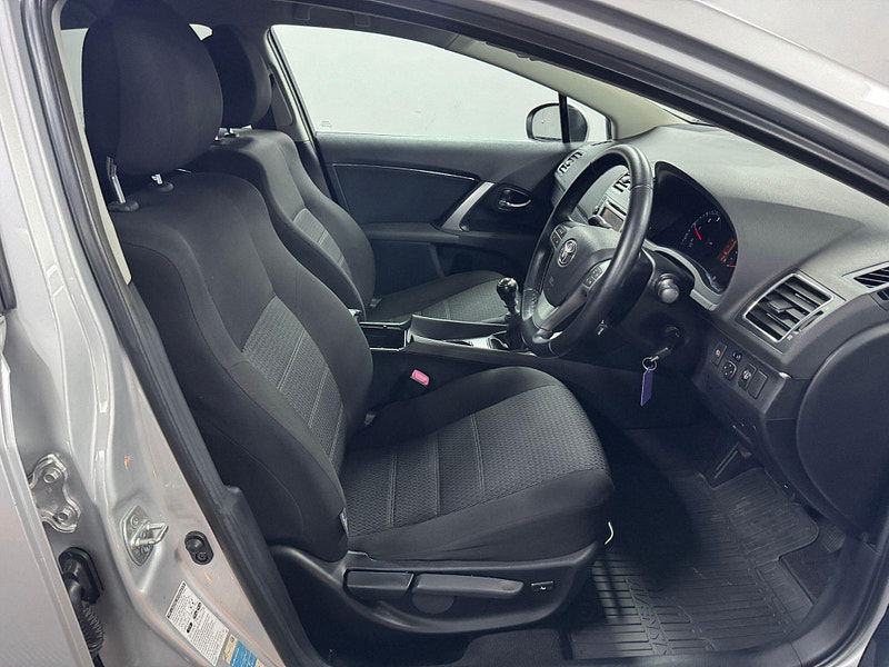 Toyota Avensis 2.0 D-4D TR Tourer Euro 5 5dr 5dr Manual 2026