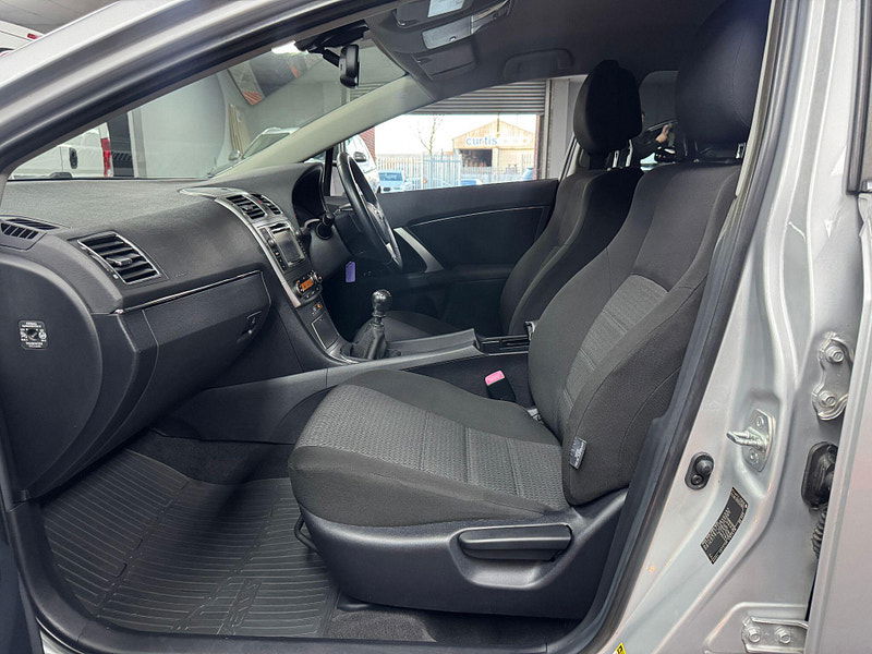 Toyota Avensis 2.0 D-4D TR Tourer Euro 5 5dr 5dr Manual 2026