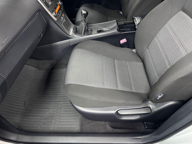 Toyota Avensis 2.0 D-4D TR Tourer Euro 5 5dr 5dr Manual 2026