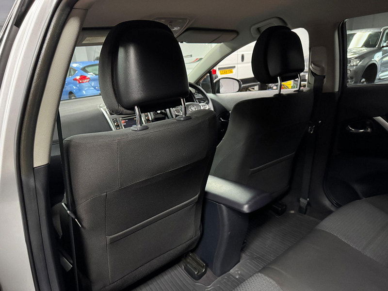 Toyota Avensis 2.0 D-4D TR Tourer Euro 5 5dr 5dr Manual 2026