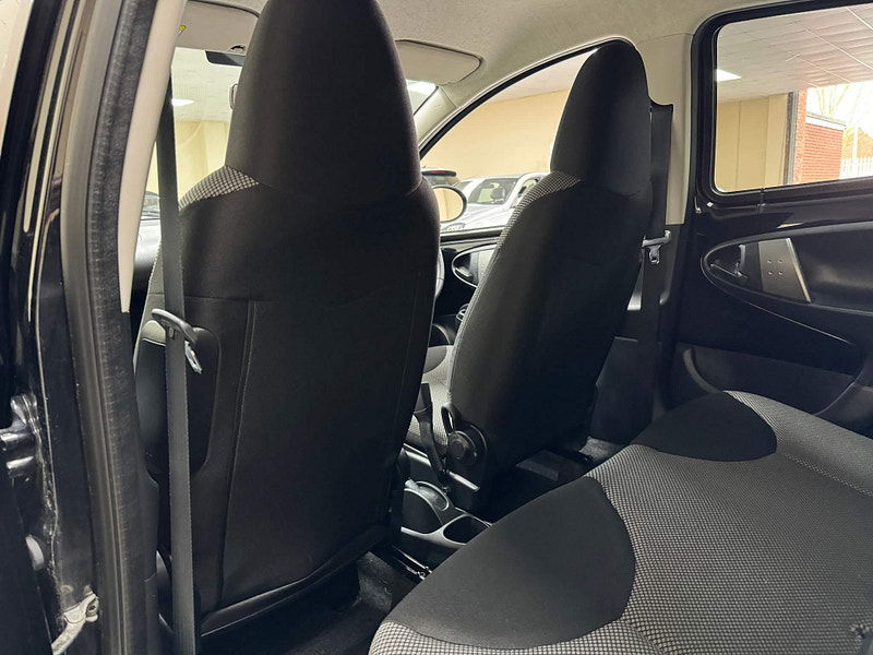 Toyota Aygo 1.0 VVT-i Mode Euro 5 5dr 5dr Manual 2025