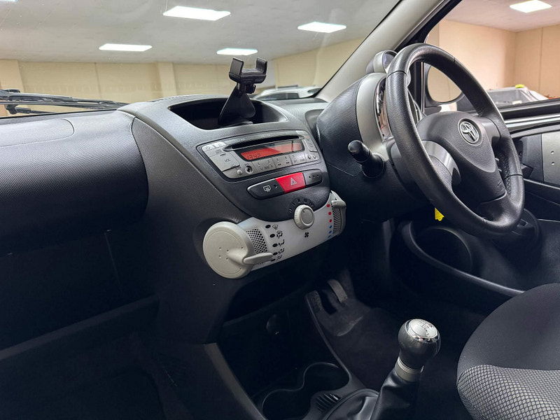 Toyota Aygo 1.0 VVT-i Mode Euro 5 5dr 5dr Manual 2025
