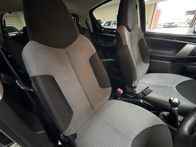 Toyota Aygo 1.0 VVT-i Mode Euro 5 5dr 5dr Manual 2025