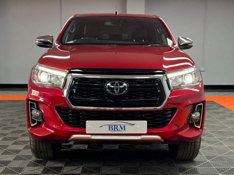 Toyota Hilux 2.4 D-4D Invincible X Auto 4WD Euro 6 4dr (TSS, 3.5t) 4dr Automatic 2024