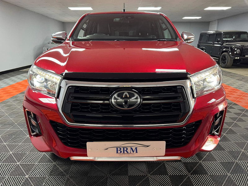 Toyota Hilux 2.4 D-4D Invincible X Auto 4WD Euro 6 4dr (TSS, 3.5t) 4dr Automatic 2024