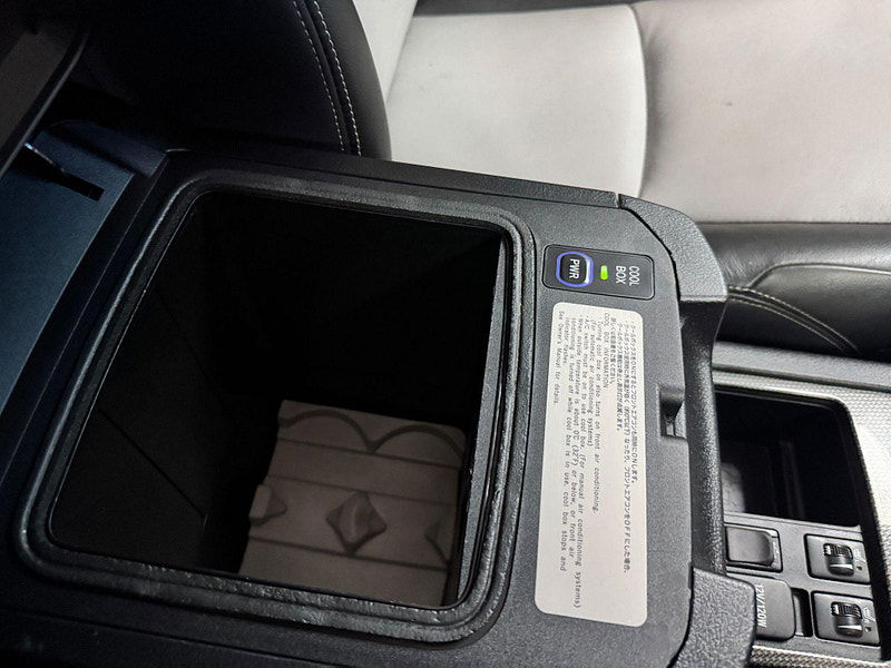 Toyota Land Cruiser 3.0 D-4D Invincible Auto 4WD Euro 5 5dr (7 Seats) 5dr Automatic 2025