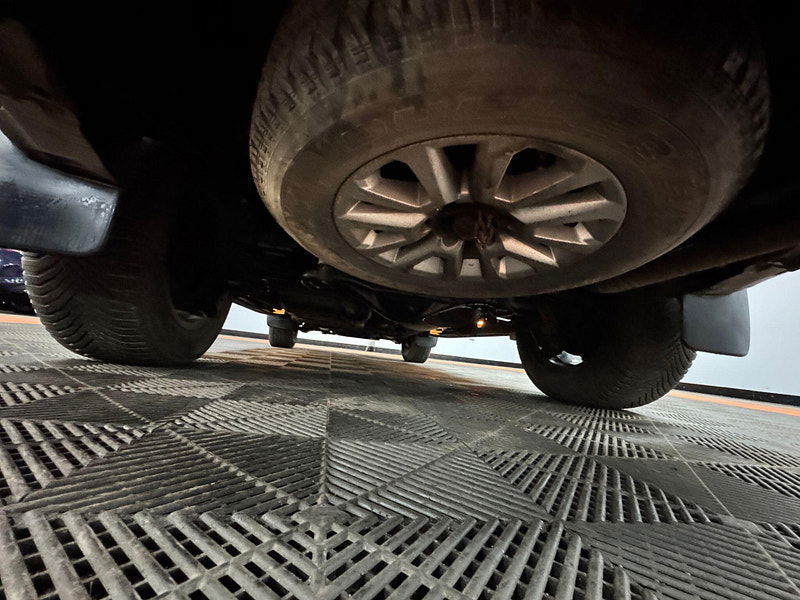 Toyota Land Cruiser 3.0 D-4D Invincible Auto 4WD Euro 5 5dr (7 Seats) 5dr Automatic 2025