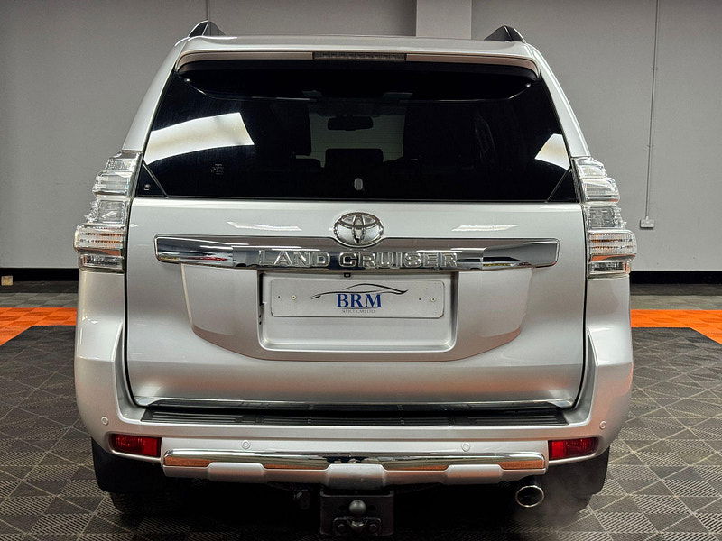 Toyota Land Cruiser 3.0 D-4D Invincible Auto 4WD Euro 5 5dr (7 Seats) 5dr Automatic 2025