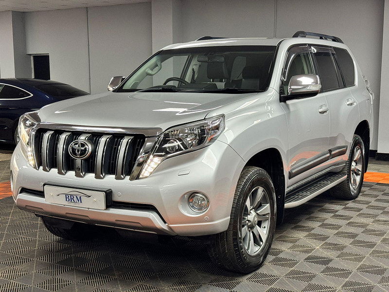 Toyota Land Cruiser 3.0 D-4D Invincible Auto 4WD Euro 5 5dr (7 Seats) 5dr Automatic 2025