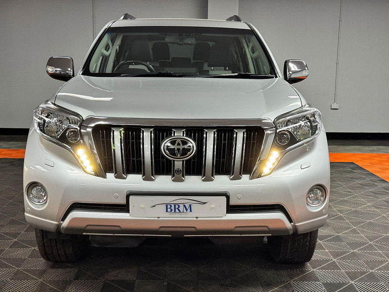 Toyota Land Cruiser 3.0 D-4D Invincible Auto 4WD Euro 5 5dr (7 Seats) 5dr Automatic 2025