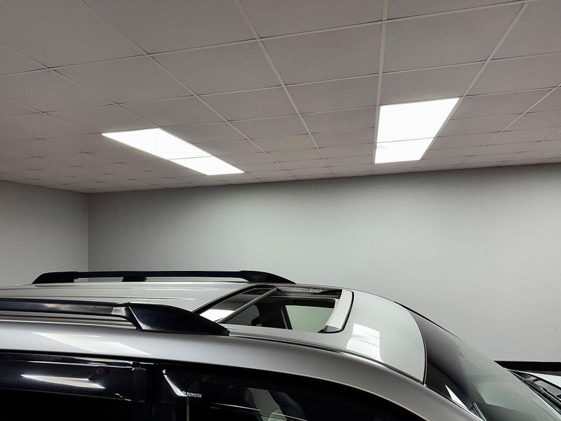 Toyota Land Cruiser 3.0 D-4D Invincible Auto 4WD Euro 5 5dr (7 Seats) 5dr Automatic 2025