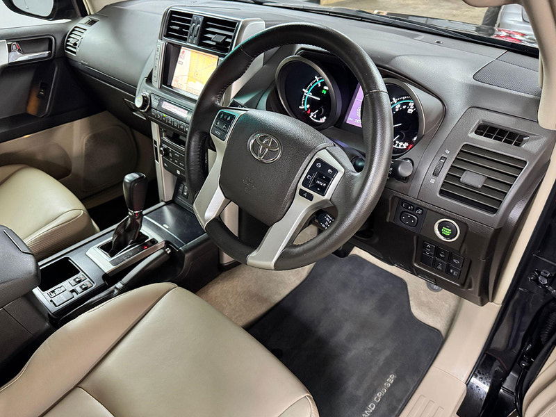 Toyota Land Cruiser 3.0 D-4D LC4 Auto 4WD Euro 5 5dr 5dr Automatic 2025