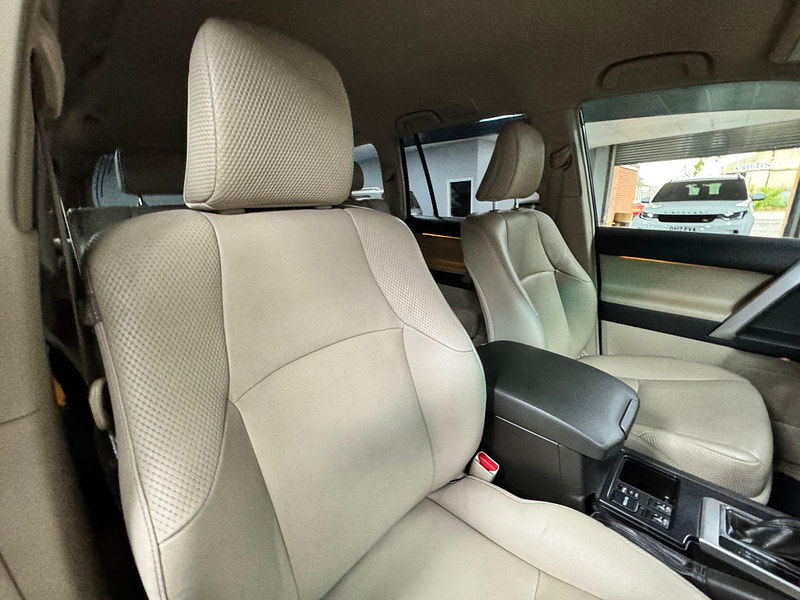 Toyota Land Cruiser 3.0 D-4D LC4 Auto 4WD Euro 5 5dr 5dr Automatic 2025