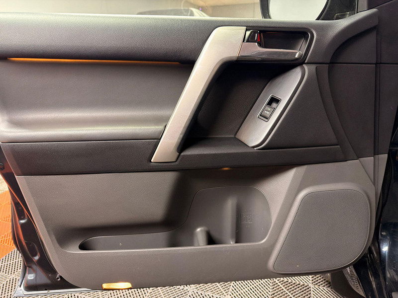 Toyota Land Cruiser 3.0 D-4D LC4 Auto 4WD Euro 5 5dr 5dr Automatic 2026