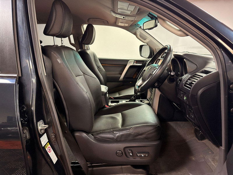 Toyota Land Cruiser 3.0 D-4D LC4 Auto 4WD Euro 5 5dr 5dr Automatic 2026