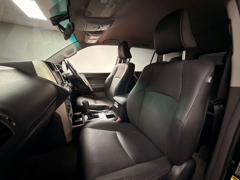 Toyota Land Cruiser 3.0 D-4D LC4 Auto 4WD Euro 5 5dr 5dr Automatic 2026