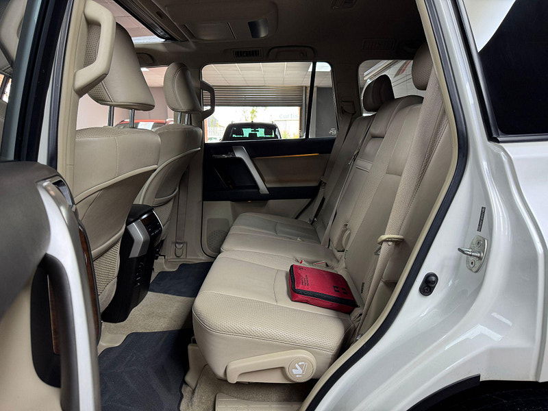 Toyota Land Cruiser 3.0 D-4D LC5 Auto 4WD Euro 5 5dr 5dr Automatic 2025