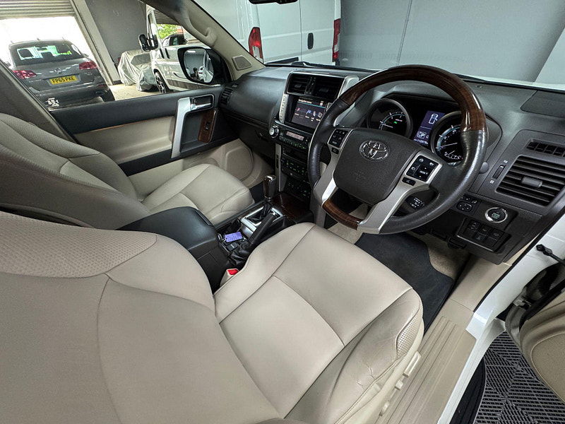Toyota Land Cruiser 3.0 D-4D LC5 Auto 4WD Euro 5 5dr 5dr Automatic 2025