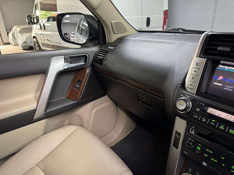 Toyota Land Cruiser 3.0 D-4D LC5 Auto 4WD Euro 5 5dr 5dr Automatic 2025