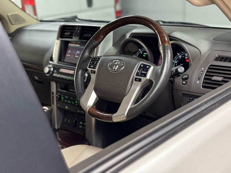 Toyota Land Cruiser 3.0 D-4D LC5 Auto 4WD Euro 5 5dr 5dr Automatic 2025