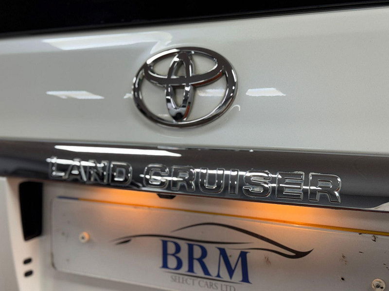 Toyota Land Cruiser 3.0 D-4D LC5 Auto 4WD Euro 5 5dr 5dr Automatic 2025