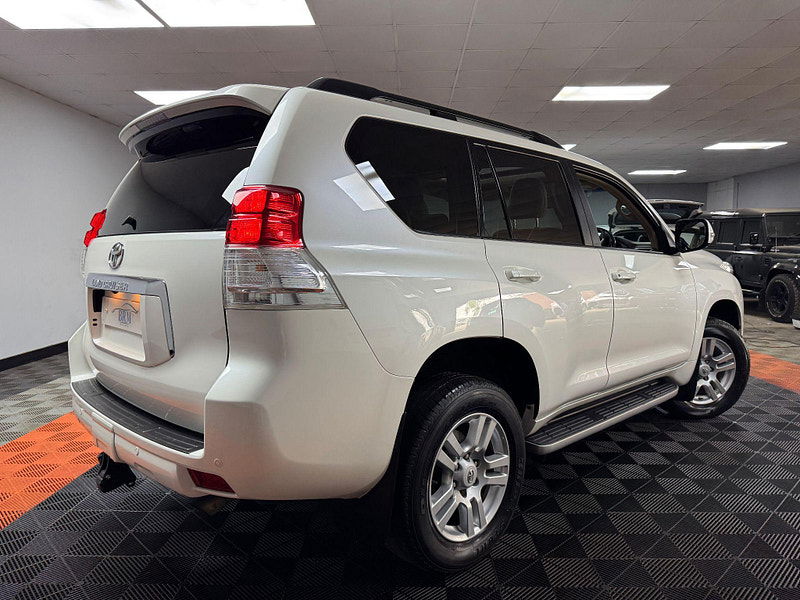 Toyota Land Cruiser 3.0 D-4D LC5 Auto 4WD Euro 5 5dr 5dr Automatic 2025