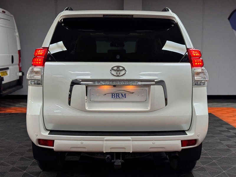 Toyota Land Cruiser 3.0 D-4D LC5 Auto 4WD Euro 5 5dr 5dr Automatic 2025