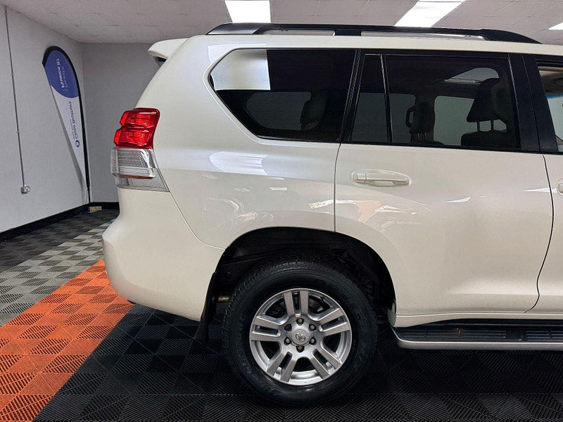 Toyota Land Cruiser 3.0 D-4D LC5 Auto 4WD Euro 5 5dr 5dr Automatic 2025